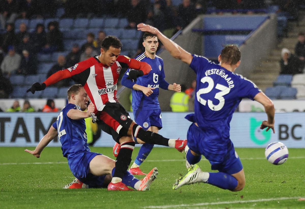 Fabio Carvalho fires the ball home for Brentford's fourth goal.