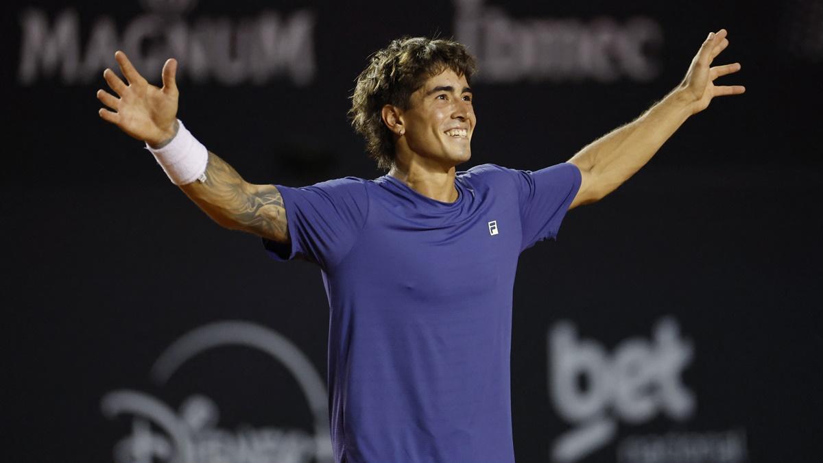 Argentina's Francisco Comesana celebrates victory over Germany's Alexander Zverev in the  quarter-finals of the Rio Open, at Jockey Club Brasileiro, on Friday.