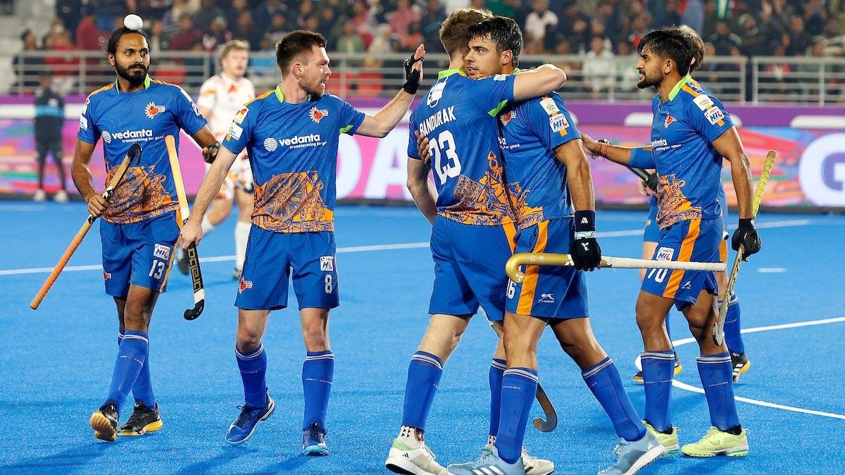 Kalinga Lancers' players celebrate