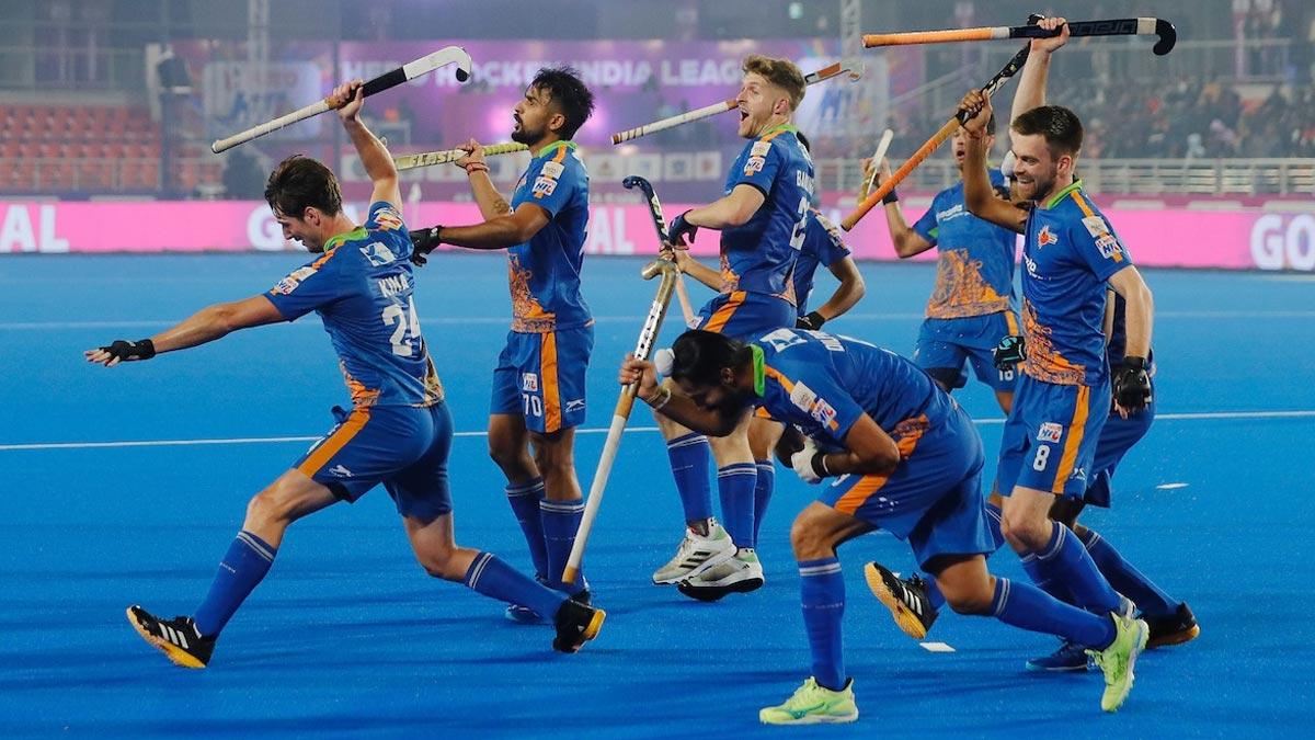 Kalinga Lancers' players celebrate