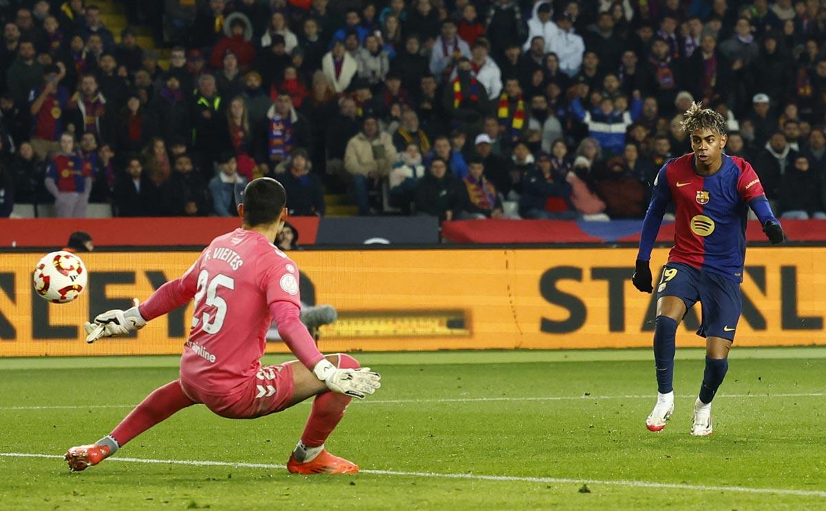 Barcelona's Lamine Yamal celebrates