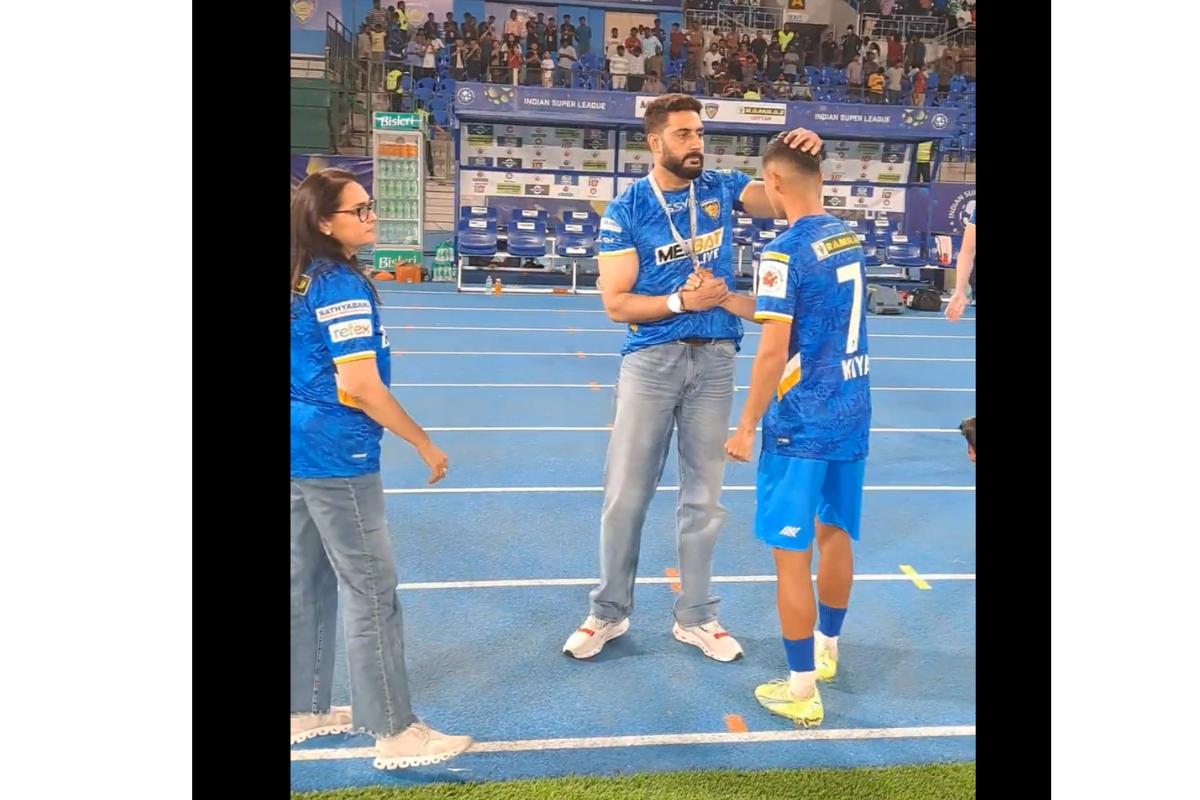 Chennaiyin FC's pwner Abhishek Bachchan greets his players after they held Mohun Bagan SC to a draw 