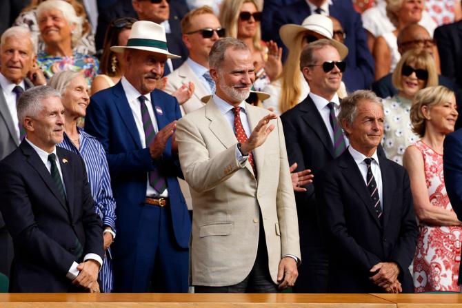 Spain's King Felipe VI reacts after Italy's Jannik Sinner beats Spain's Carlos Alcaraz in the men's final