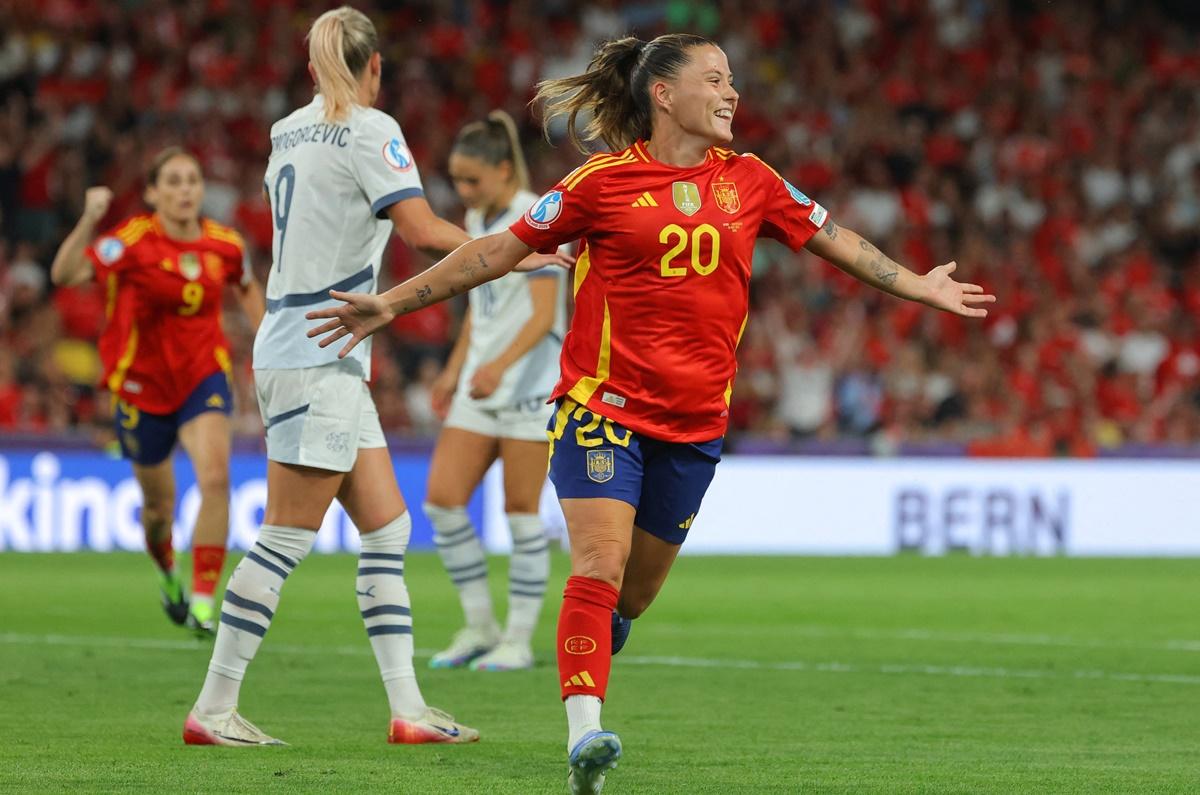 Claudia Pina celebrates scoring