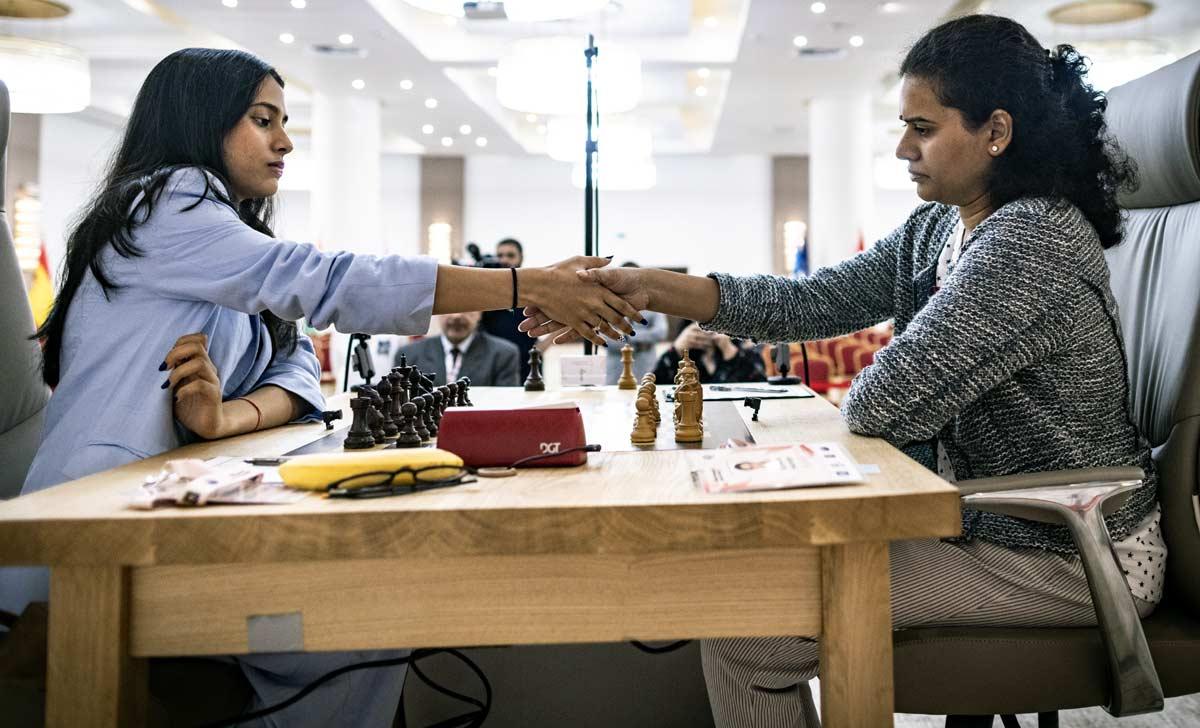 Koneru Humpy vs Divya Deshmukh Koneru Humpy vs Divya Deshmukh