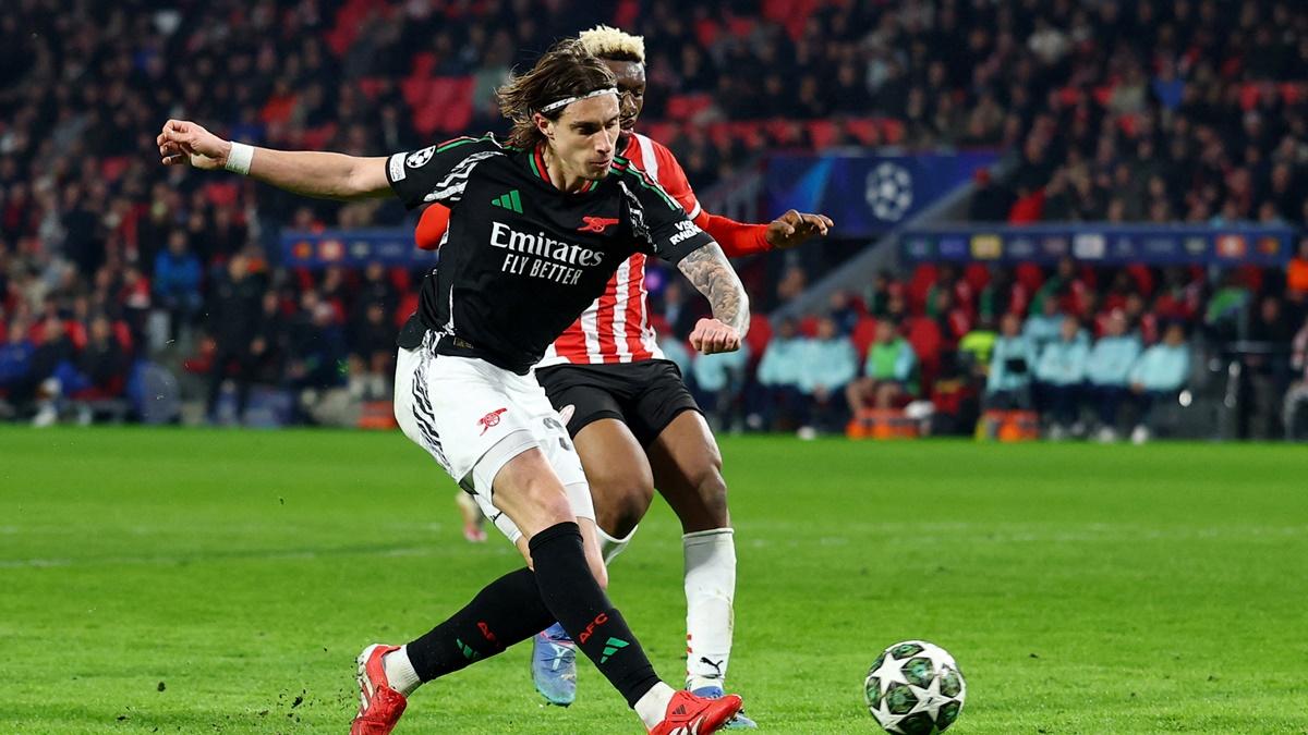 Riccardo Calafiori scores Arsenal's seventh goal during the Champions League Round of 16 first leg against PSV Eindhoven at Philips Stadion, Eindhoven, the Netherlands, on Tuesday.