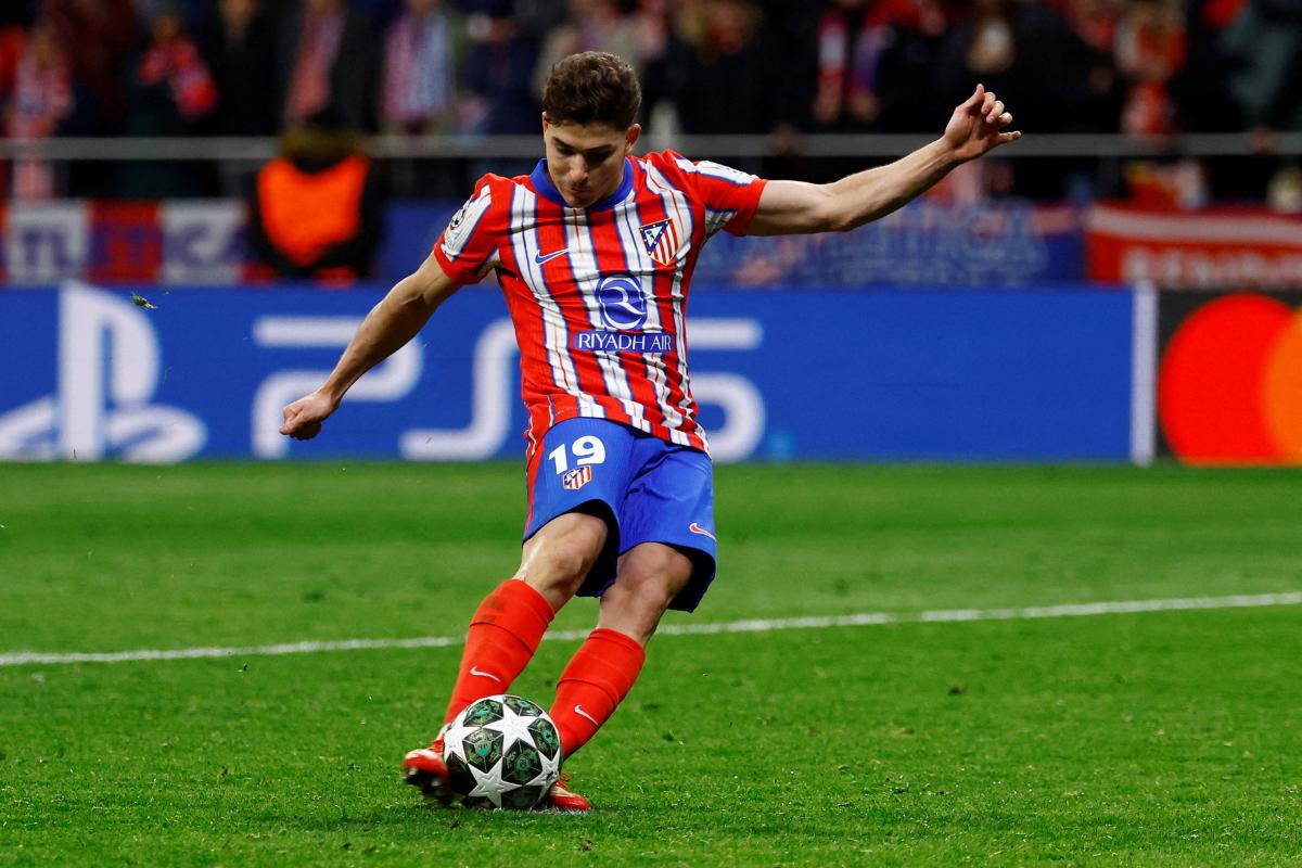 Atletico Madrid's Julian Alvarez scores a penalty which is later disallowed after a VAR review during the Champions League Round of 16 Second Leg match against Real Madrid at Metropolitano, Madrid, Spain 