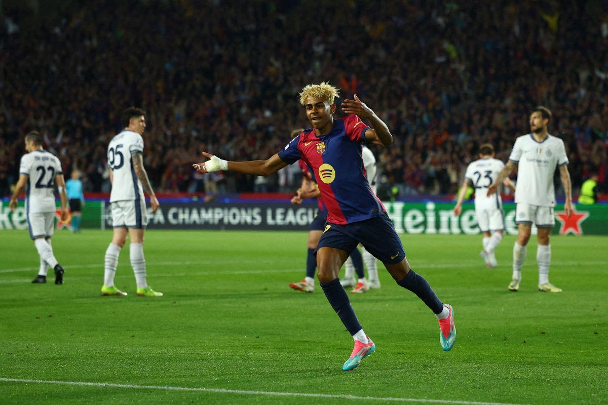 Lamine Yamal celebrates scoring Barcelona's first goal.