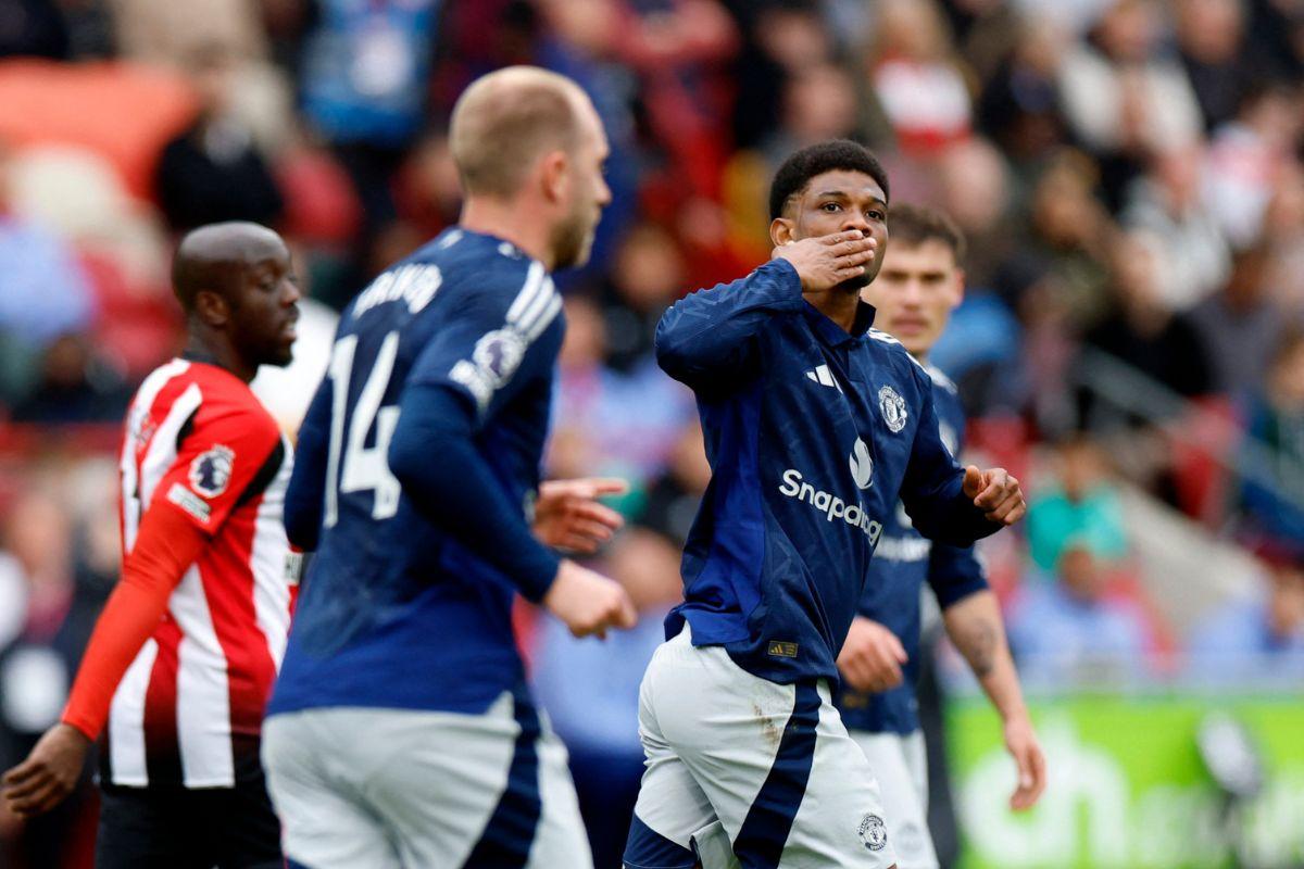 Manchester United's Amad Diallo celebrates scoring their third goal 