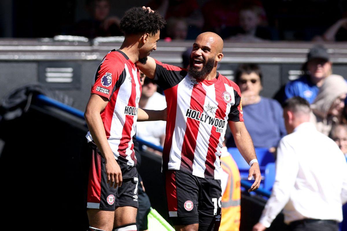 Brentford's Kevin Schade celebrates with Bryan Mbeumo on scoring against Ipswich Town at  Portman Road, Ipswich, Britain 