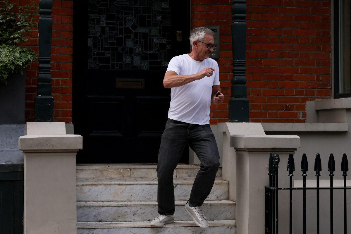 Football presenter Gary Lineker walks outside his home, after resigning from the BBC after 25 years of presenting Match of the Day, in London, Britain, May 19, 2025. Lineker rose to become the BBC's highest paid star after presenting its Match of the Day highlights show for 25 years.