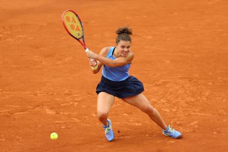 Jasmine Paolini made 14 unforced errors before battling past China's Yuan Yue