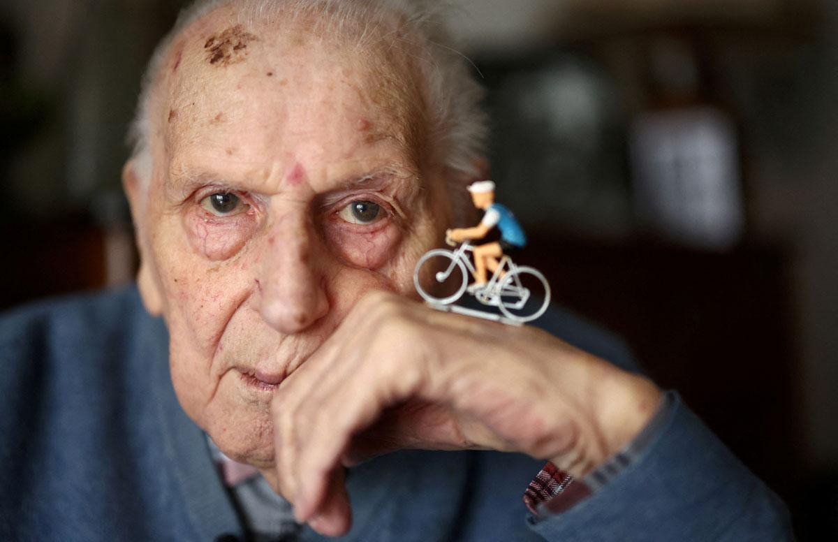 Charles Coste Charles Coste