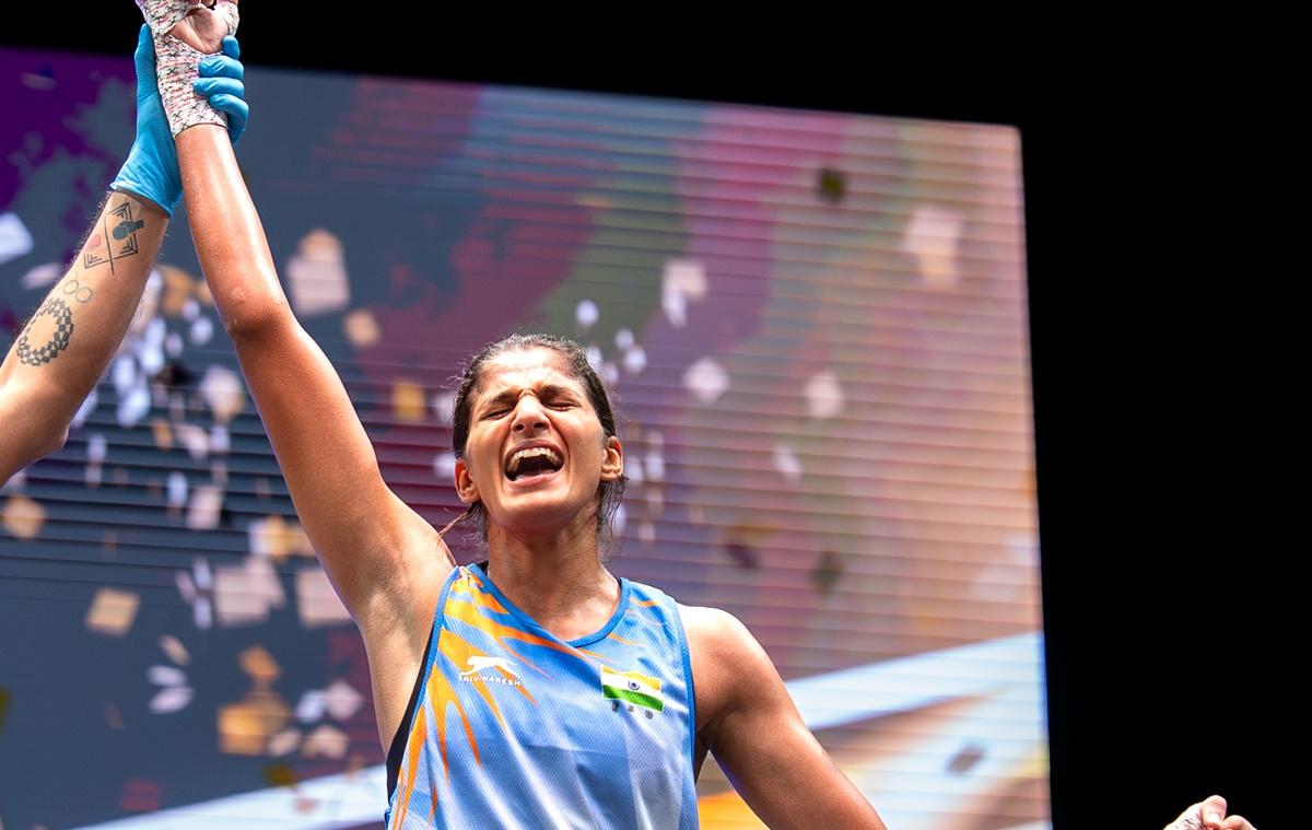 Jaismine Lamboria lets out a triumphant yell after being declared winner