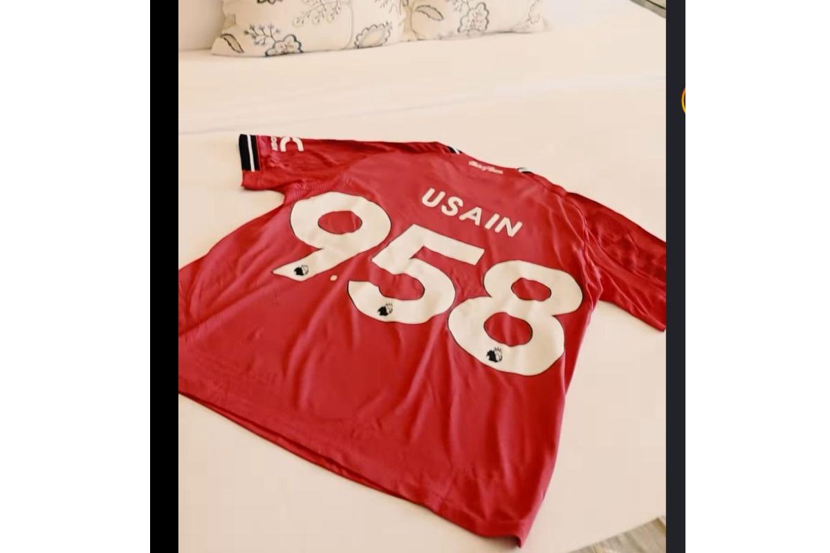 Usain Bolt's jersey
