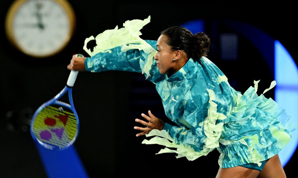 Australian Open: Osaka turns Rod Laver into a runway, battles into